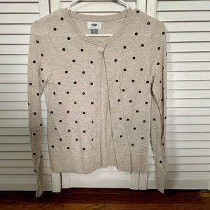 Old Navy oatmeal colored sweater with black polka dots